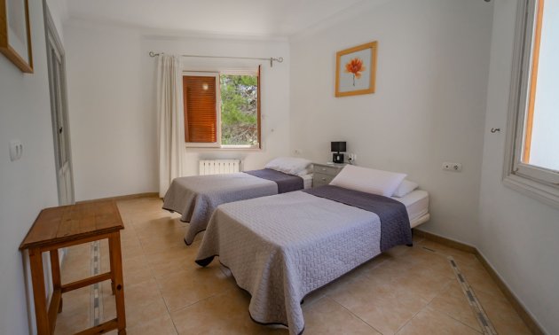 Resale - Villa -
Orihuela Costa - Cabo Roig