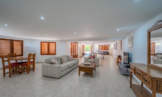Resale - Villa -
Orihuela Costa - Cabo Roig