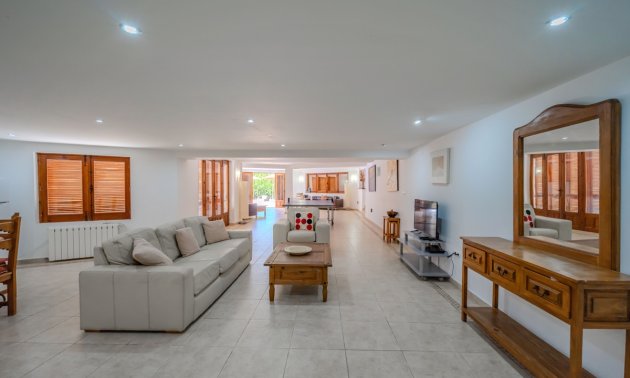 Resale - Villa -
Orihuela Costa - Cabo Roig
