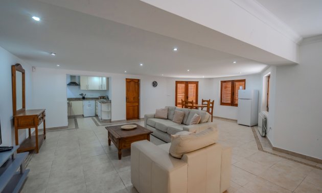 Resale - Villa -
Orihuela Costa - Cabo Roig