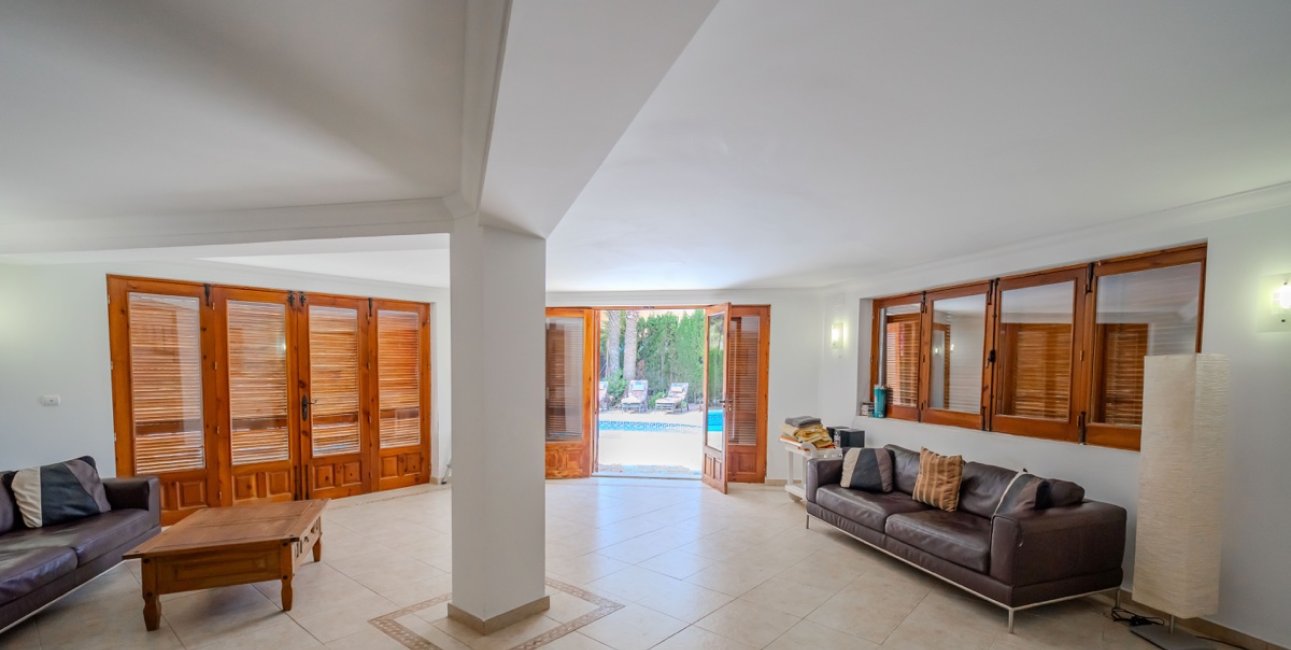 Resale - Villa -
Orihuela Costa - Cabo Roig