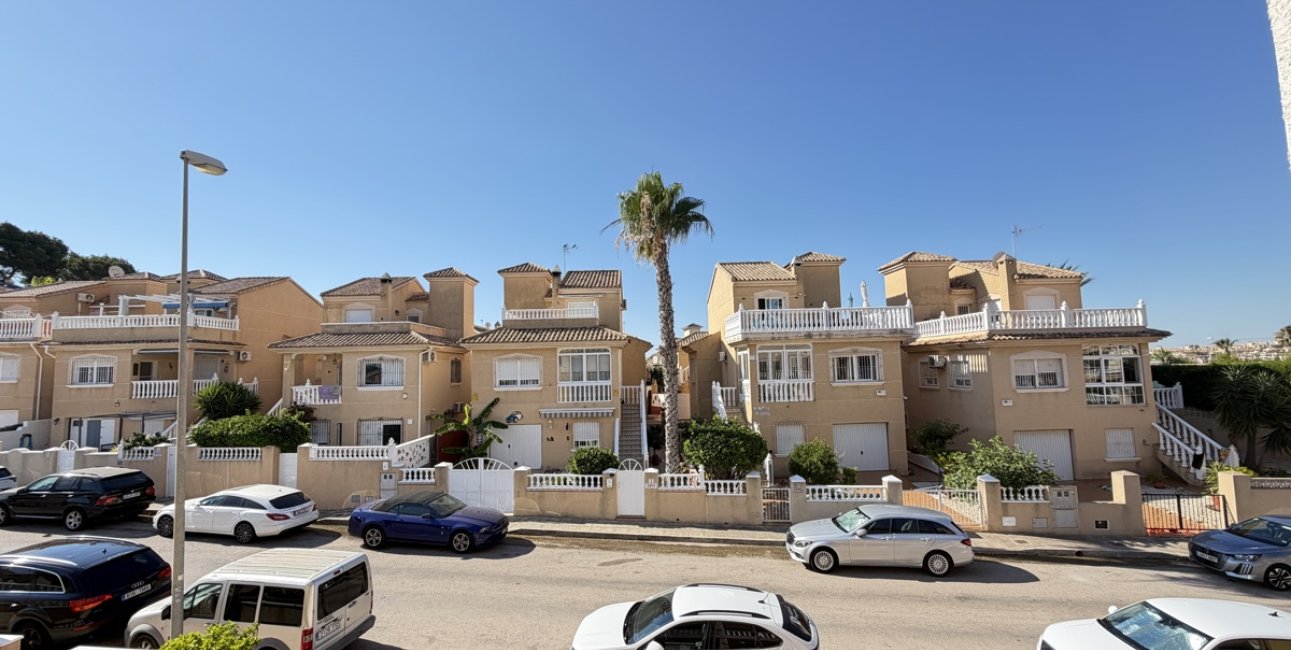 Resale - Apartment / flat -
Orihuela Costa - Villamartin