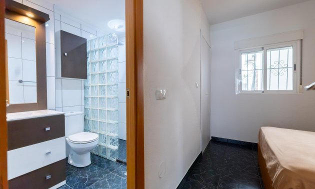 Reventa - Apartamento / piso -
Torrevieja
