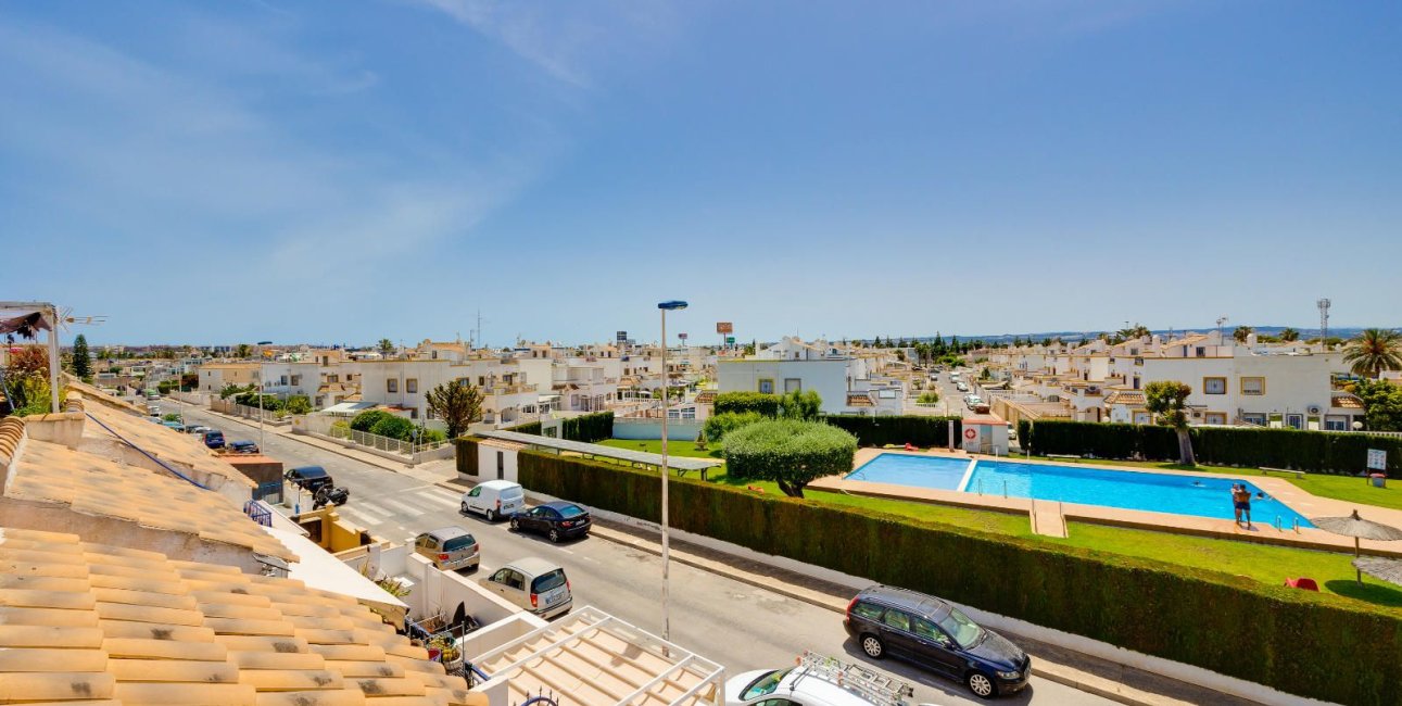Resale - Bungalow -
Torrevieja - Carrefour
