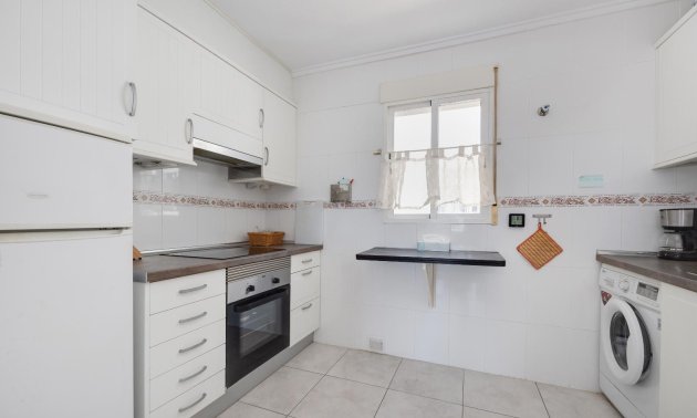 Resale - Bungalow -
Torrevieja - Carrefour