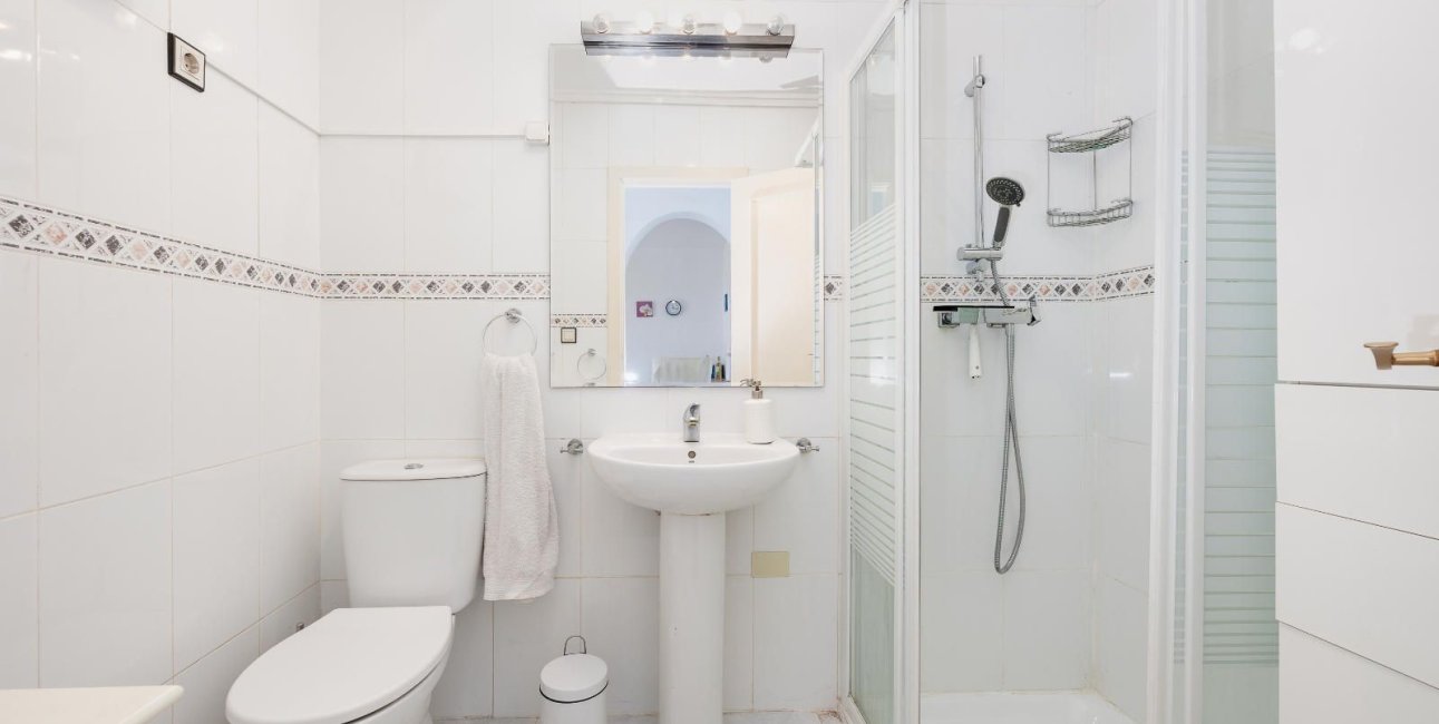 Resale - Bungalow -
Torrevieja - Carrefour