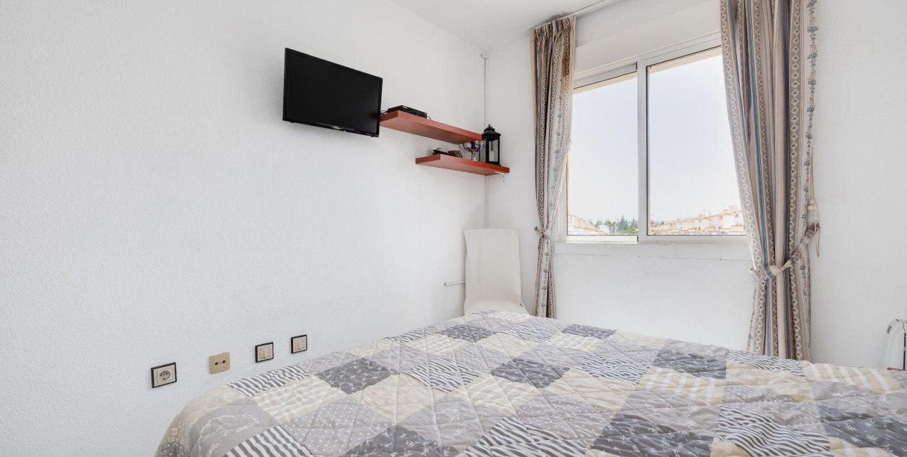 Resale - Bungalow -
Torrevieja - Carrefour