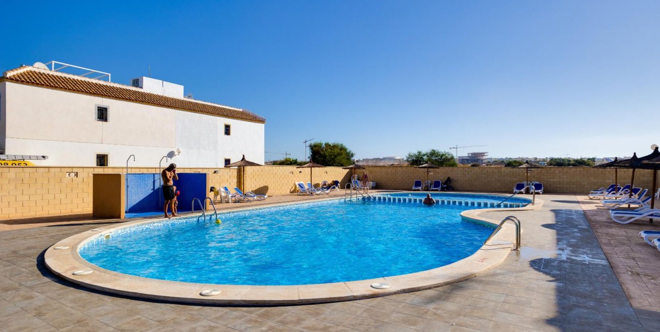 Resale - Bungalow -
Torrevieja - Carrefour