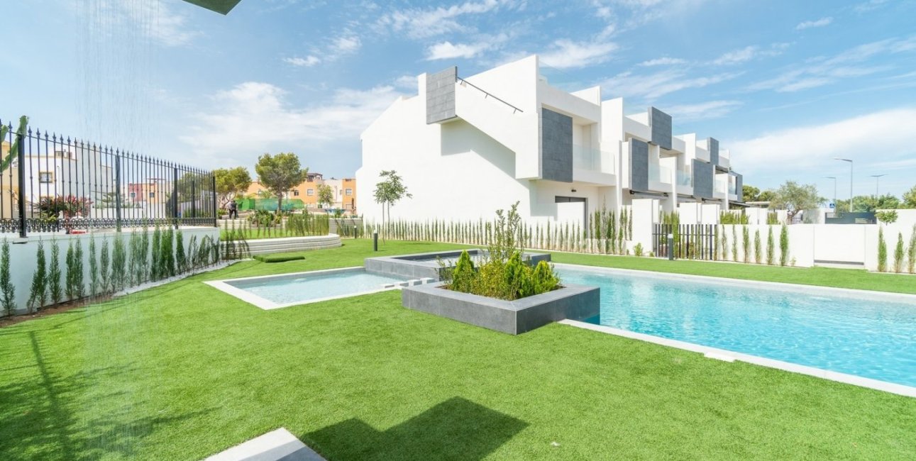 Rynek pierwotny - Bungalowy -
Torrevieja - Los Balcones - Los Altos del Edén