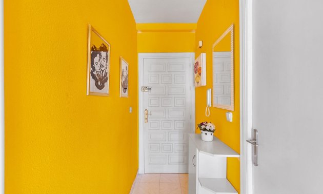 Reventa - Apartamento / piso -
Torrevieja - La Mata