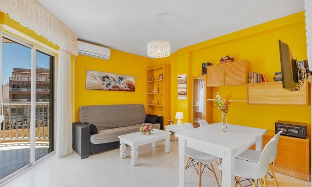 Reventa - Apartamento / piso -
Torrevieja - La Mata