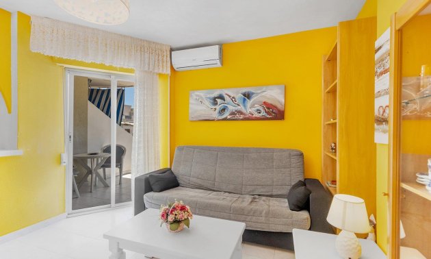 Reventa - Apartamento / piso -
Torrevieja - La Mata