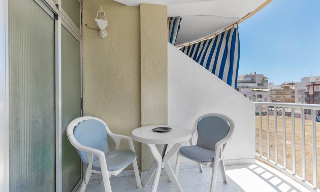 Reventa - Apartamento / piso -
Torrevieja - La Mata