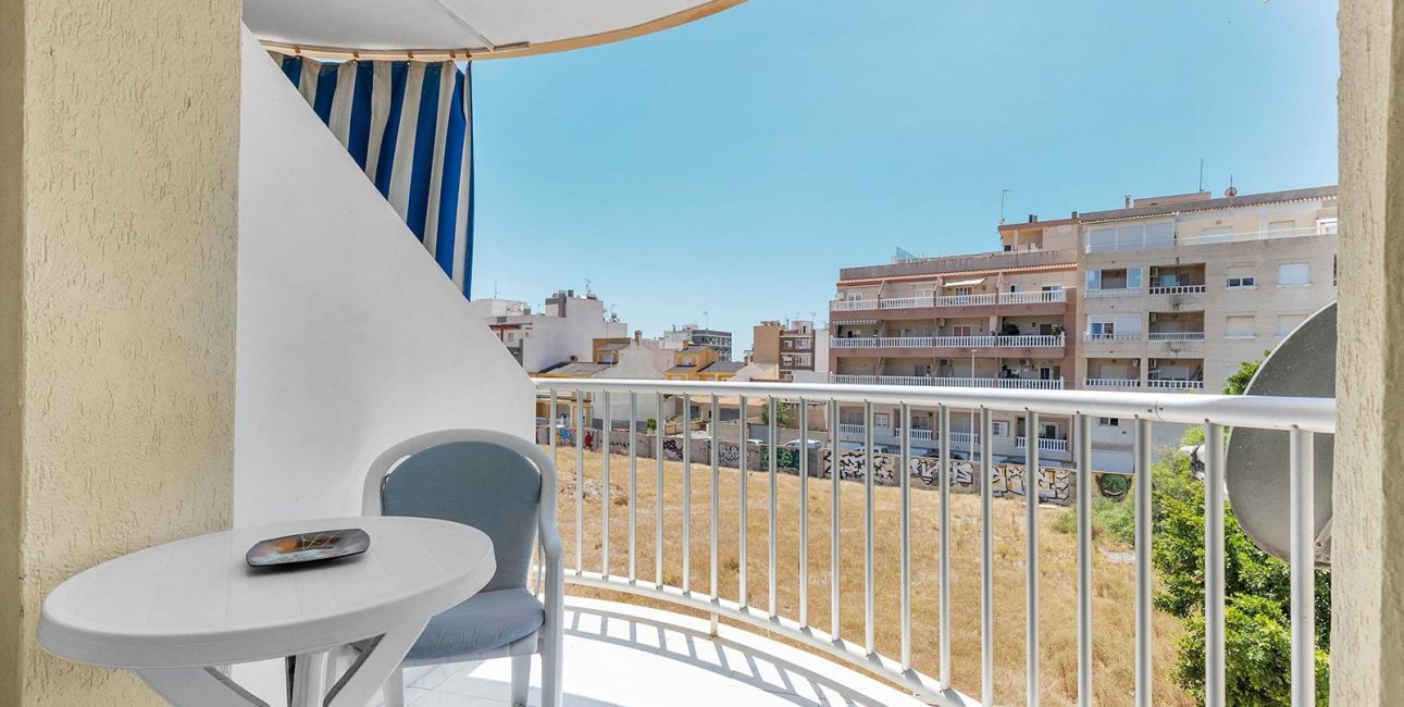 Reventa - Apartamento / piso -
Torrevieja - La Mata