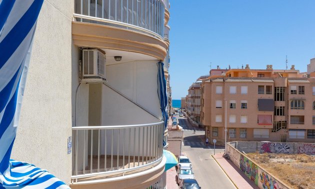 Reventa - Apartamento / piso -
Torrevieja - La Mata