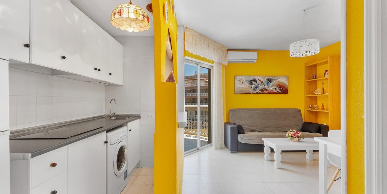 Reventa - Apartamento / piso -
Torrevieja - La Mata