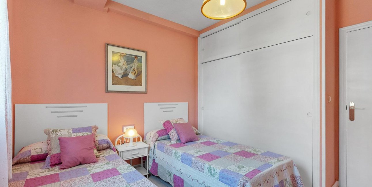 Reventa - Apartamento / piso -
Torrevieja - La Mata