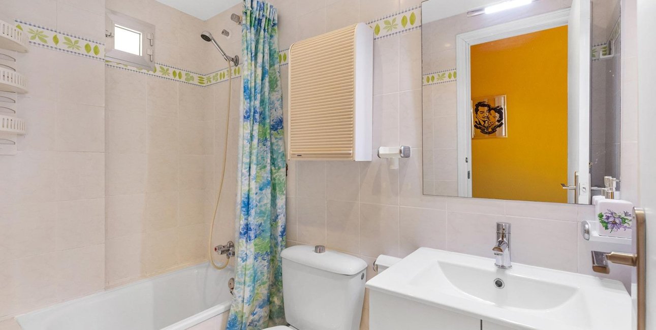 Reventa - Apartamento / piso -
Torrevieja - La Mata
