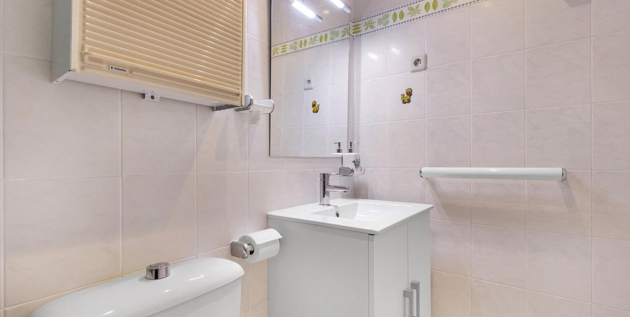 Reventa - Apartamento / piso -
Torrevieja - La Mata