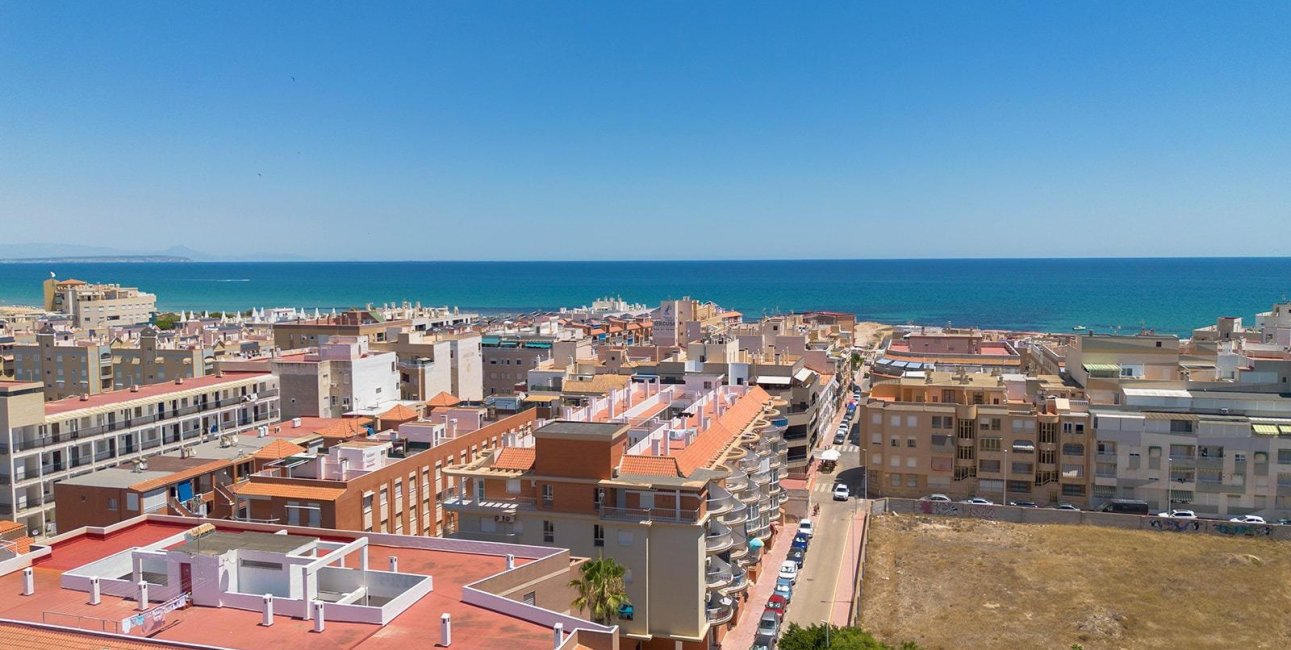 Reventa - Apartamento / piso -
Torrevieja - La Mata