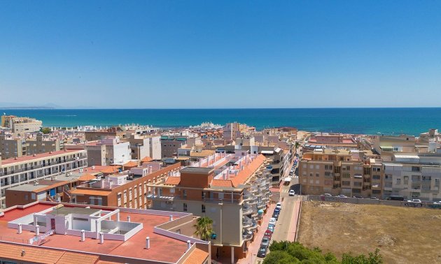 Reventa - Apartamento / piso -
Torrevieja - La Mata