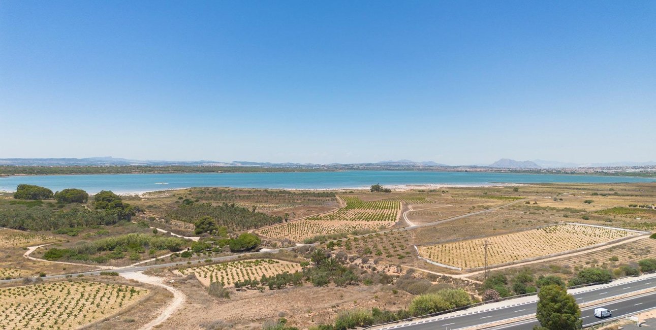 Reventa - Apartamento / piso -
Torrevieja - La Mata
