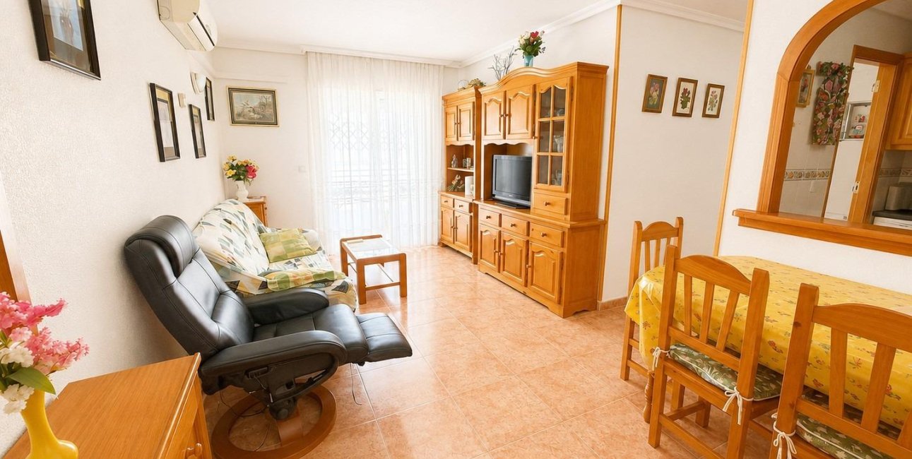 Resale - Apartment / flat -
Torrevieja - Estacion de autobuses