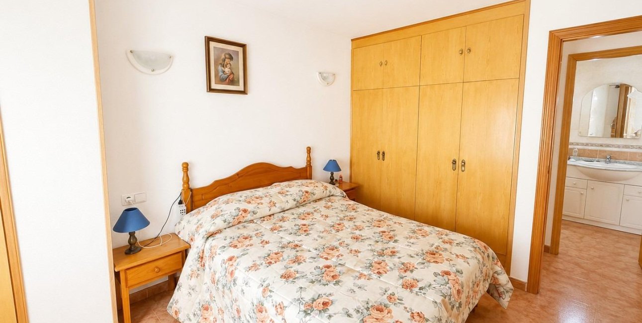 Resale - Apartment / flat -
Torrevieja - Estacion de autobuses