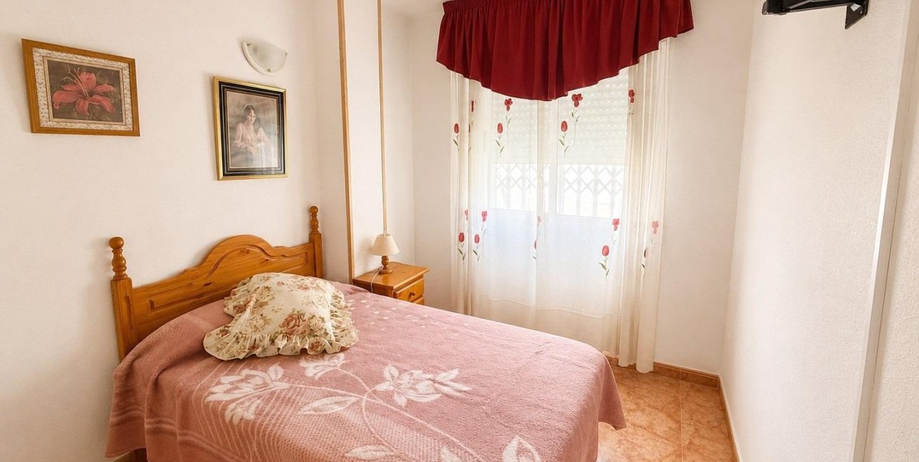 Resale - Apartment / flat -
Torrevieja - Estacion de autobuses