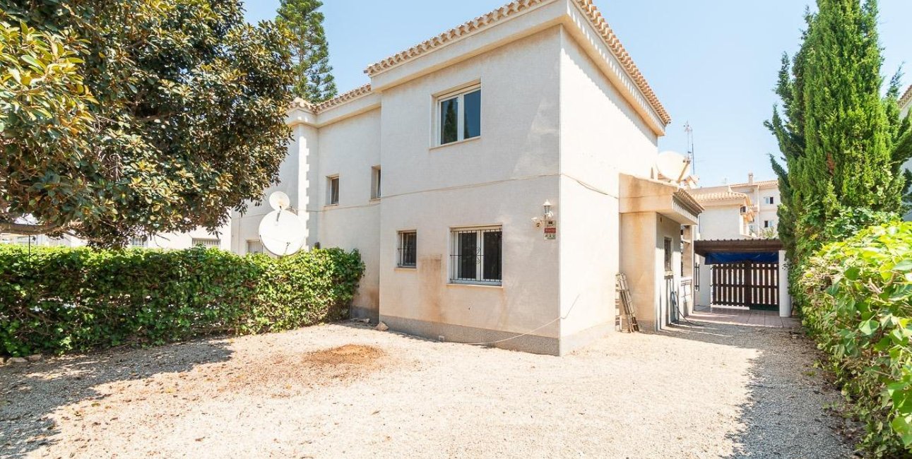 Resale - Townhouse -
Orihuela Costa - Playa Flamenca
