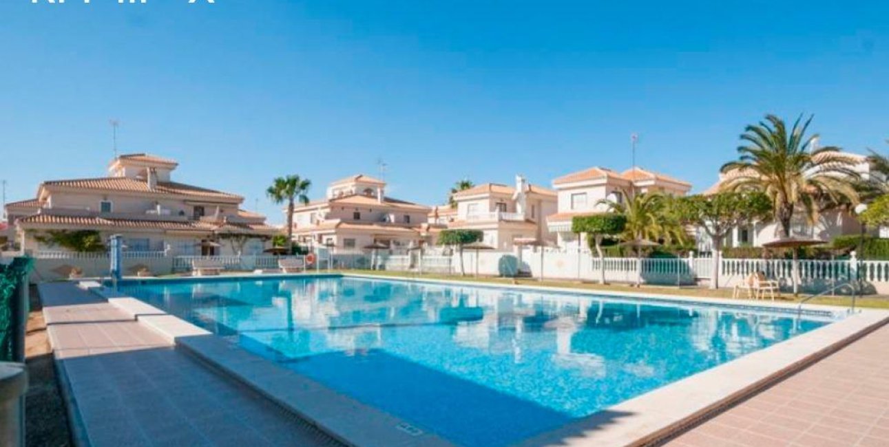 Resale - Townhouse -
Orihuela Costa - Playa Flamenca