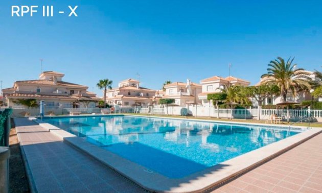 Resale - Townhouse -
Orihuela Costa - Playa Flamenca