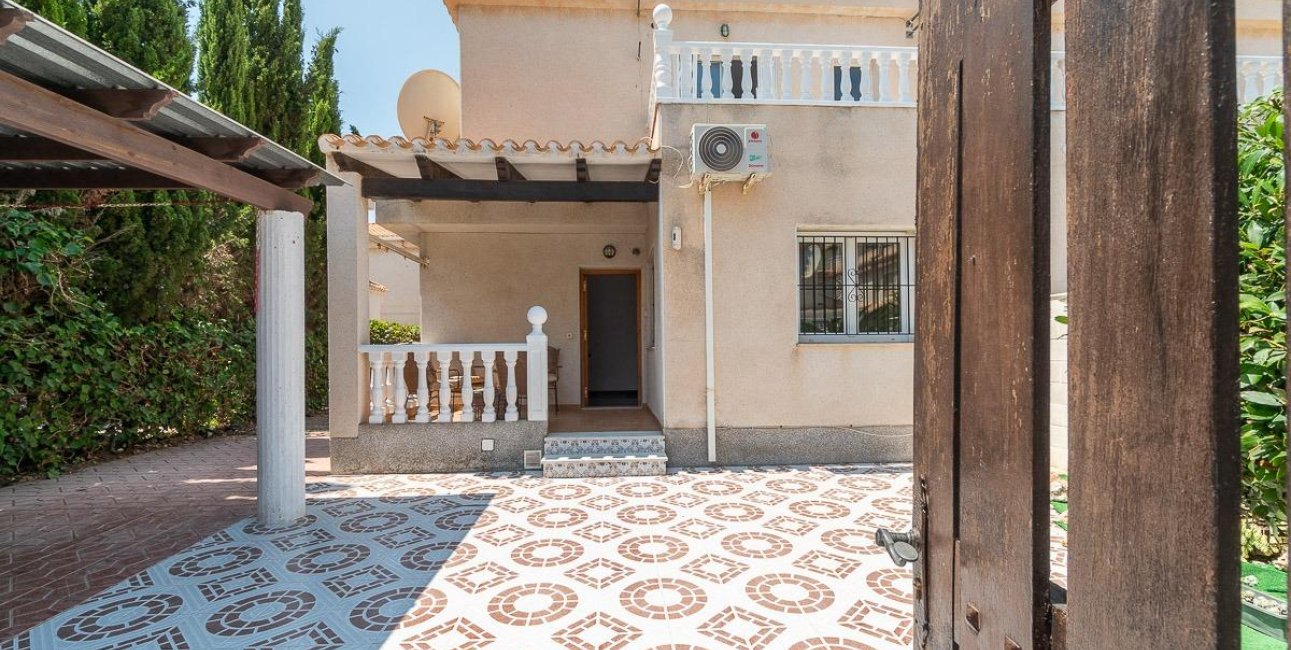 Resale - Townhouse -
Orihuela Costa - Playa Flamenca