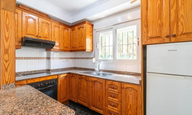 Resale - Townhouse -
Orihuela Costa - Playa Flamenca
