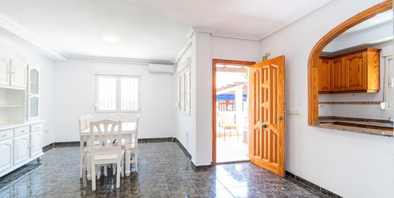 Resale - Townhouse -
Orihuela Costa - Playa Flamenca