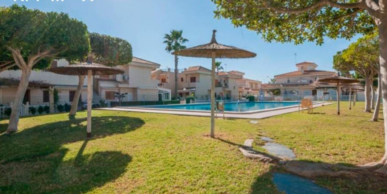 Resale - Townhouse -
Orihuela Costa - Playa Flamenca