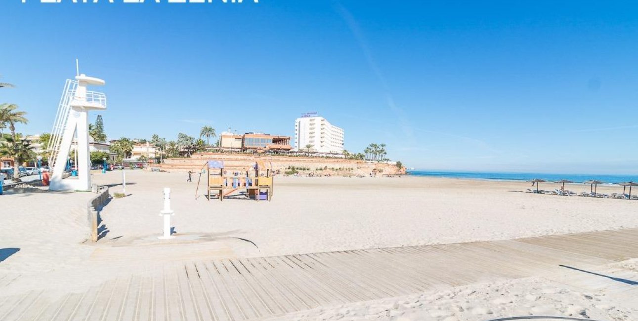 Resale - Townhouse -
Orihuela Costa - Playa Flamenca