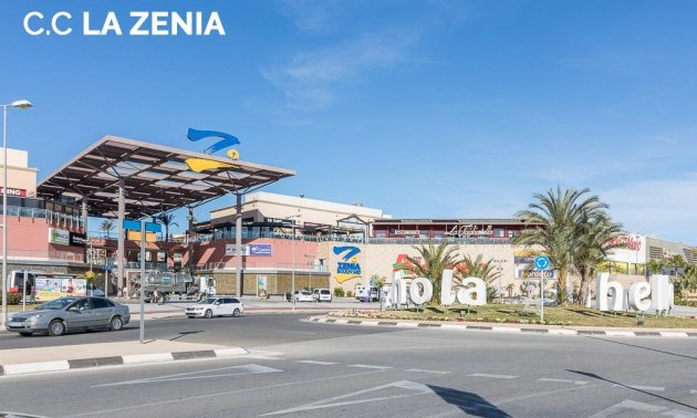 Resale - Townhouse -
Orihuela Costa - Playa Flamenca