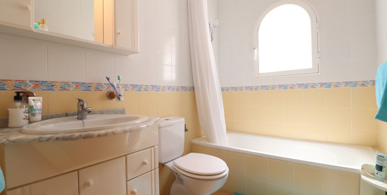 Resale - Villa -
Algorfa - Lo Crispin