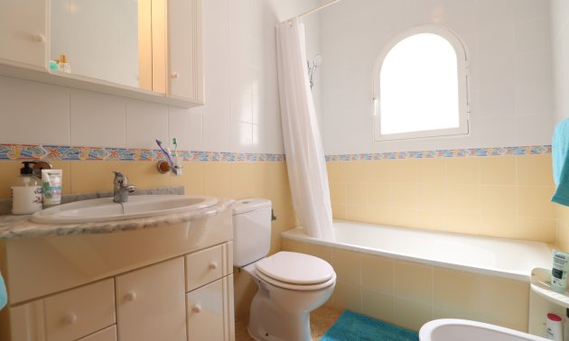 Resale - Villa -
Algorfa - Lo Crispin