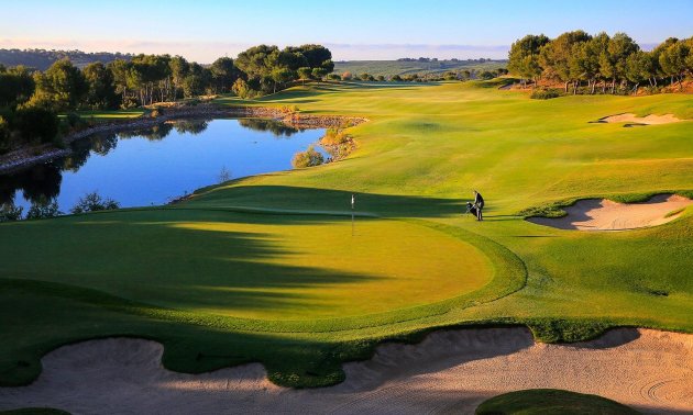 Rynek pierwotny - Willa -
Orihuela - Las Colinas Golf
