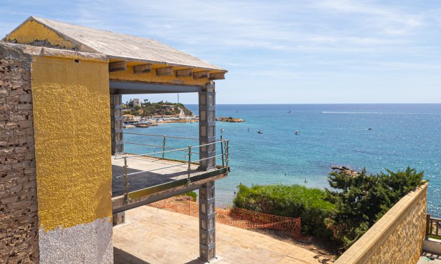 Resale - Villa -
Orihuela Costa - Cabo Roig
