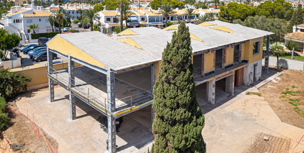Resale - Villa -
Orihuela Costa - Cabo Roig