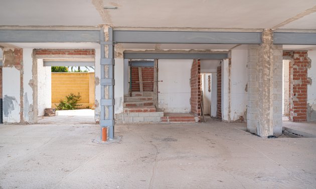 Resale - Villa -
Orihuela Costa - Cabo Roig