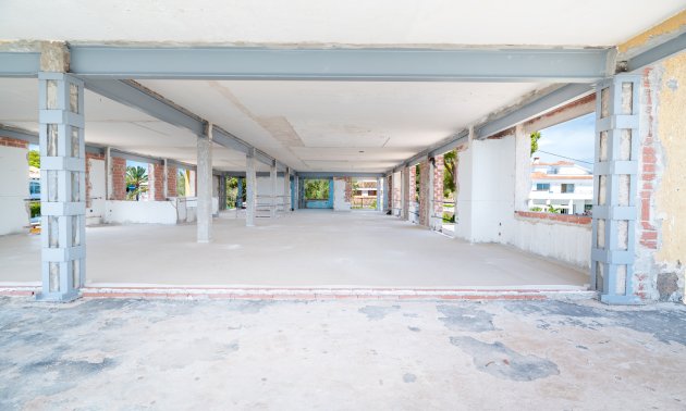 Resale - Villa -
Orihuela Costa - Cabo Roig