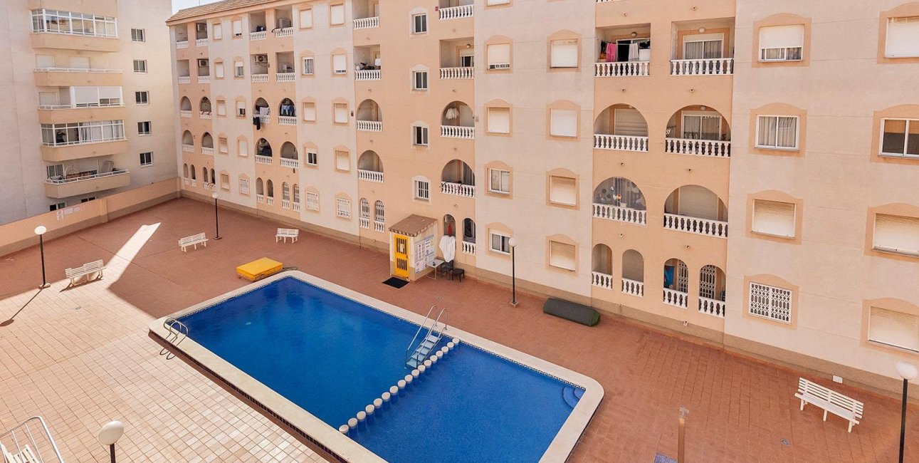 Resale - Apartment / flat -
Torrevieja - Estacion de autobuses