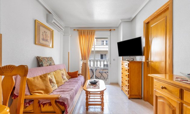 Resale - Apartment / flat -
Torrevieja - Estacion de autobuses