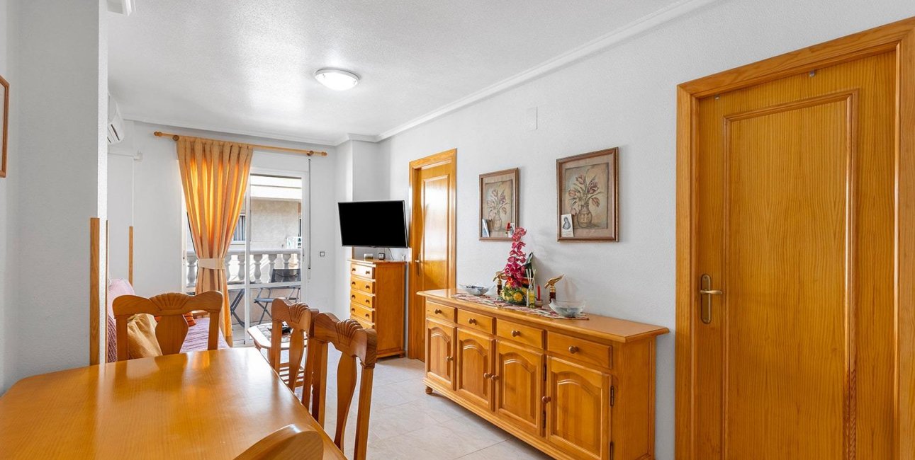 Resale - Apartment / flat -
Torrevieja - Estacion de autobuses