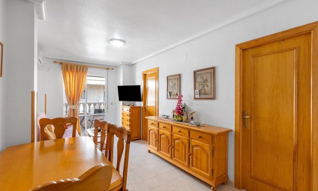 Resale - Apartment / flat -
Torrevieja - Estacion de autobuses