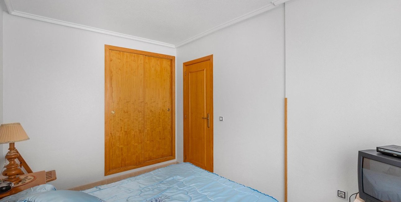 Resale - Apartment / flat -
Torrevieja - Estacion de autobuses